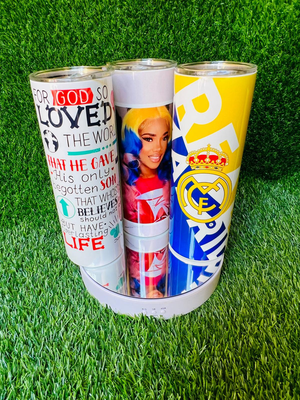 Your Image, Your Hydration: Premium Customizable Water Bottle for Sports and Events